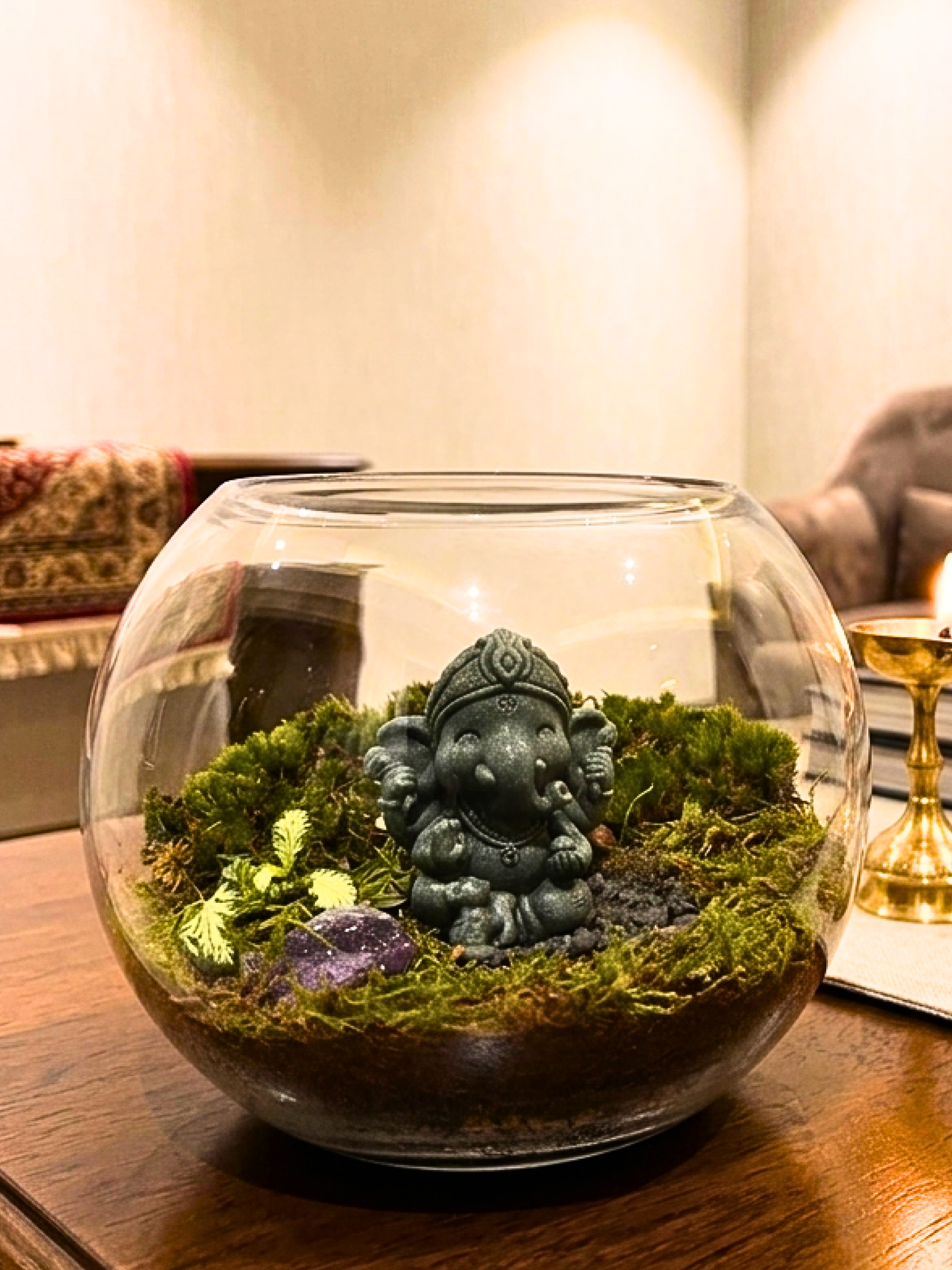 Luxury Lord Ganesha bowl terrarium in Dubai featuring moss, Fittonia, and natural greenery.