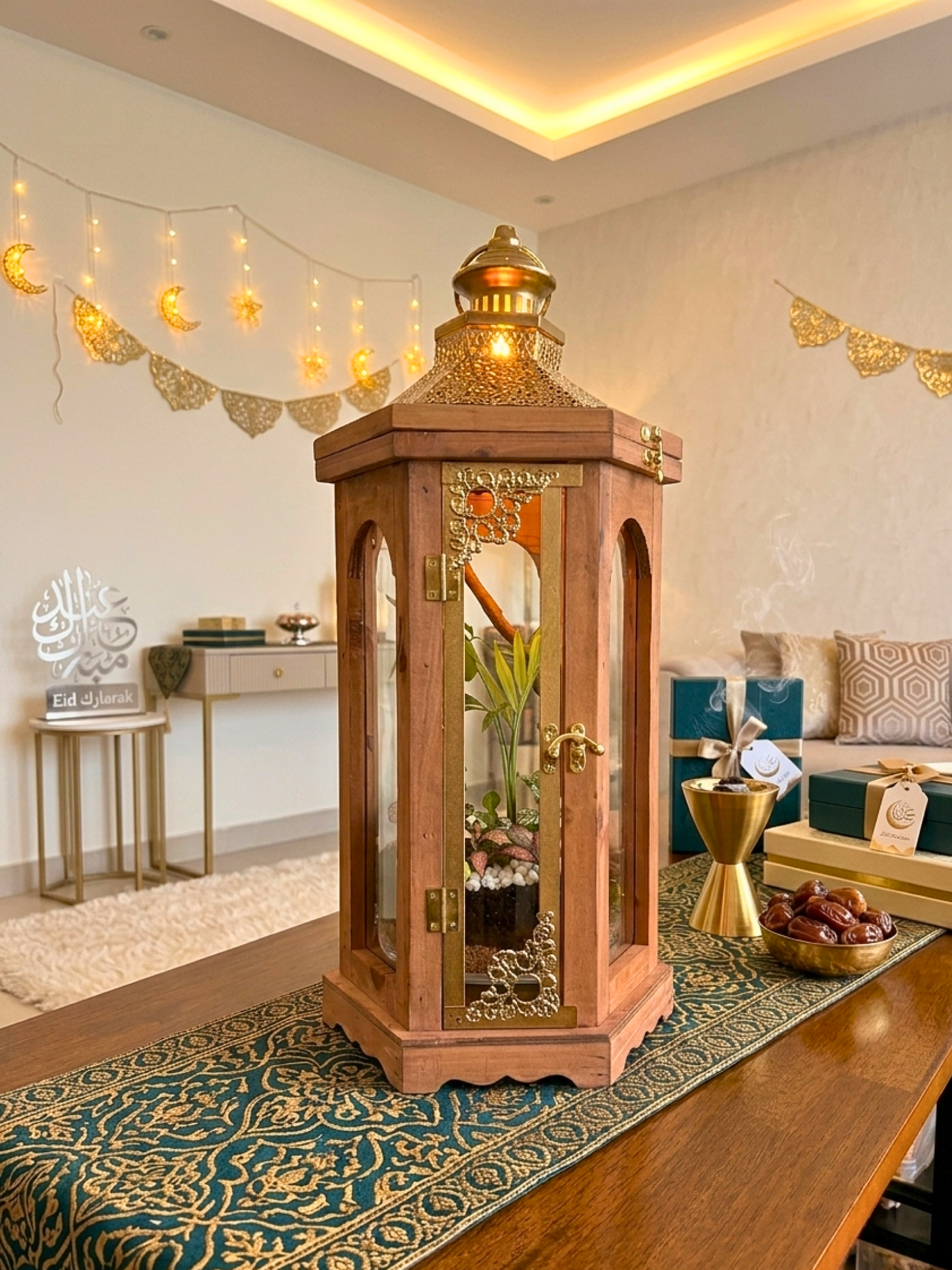 Vertical Ramadan lantern terrarium 50cm by Lilli Plants Dubai for majlis décor and sustainable Eid gift